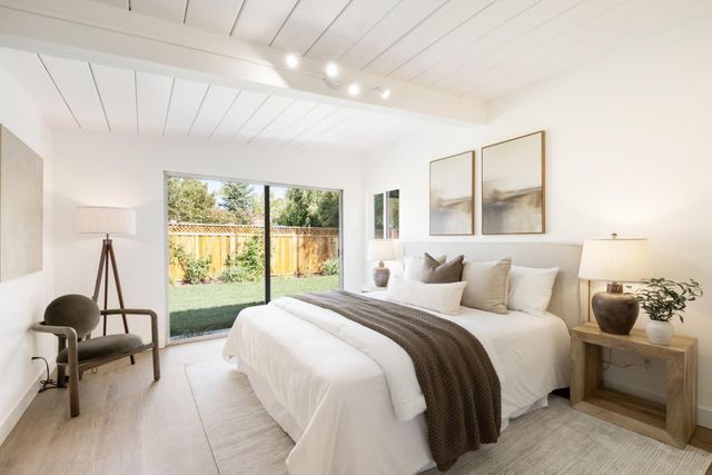 290 W Charleston Road, Palo Alto, CA 94306