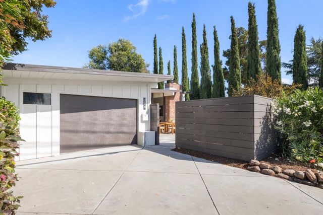290 W Charleston Road, Palo Alto, CA 94306