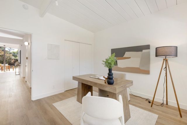 290 W Charleston Road, Palo Alto, CA 94306