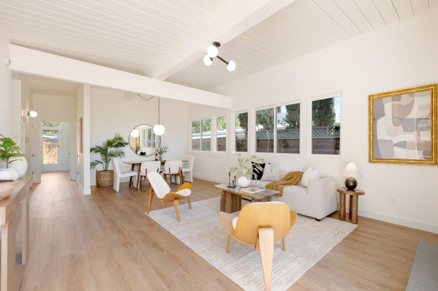 290 W Charleston Road, Palo Alto, CA 94306
