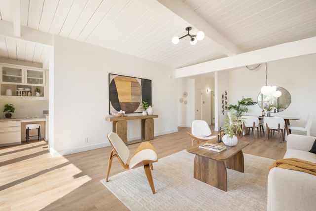 290 W Charleston Road, Palo Alto, CA 94306