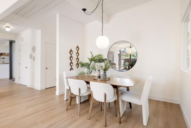 290 W Charleston Road, Palo Alto, CA 94306