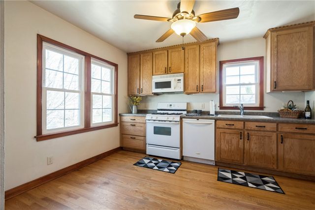 1799 Park Avenue, Marion, IA 52302