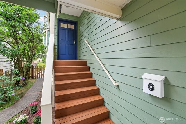 317 NE 91st Street, Seattle, WA 98115