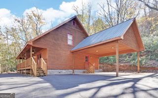 1056 Sweetwater Drive, Clarkesville, GA 30523