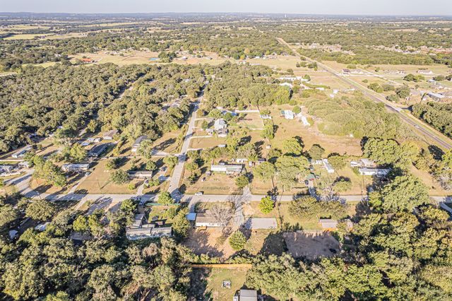 123 Kelly, Azle, TX 76020