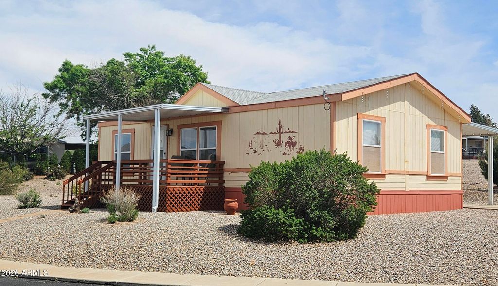 Image 1 of property listing at 585 S Shallow Brook Loop, Sierra Vista, AZ 85635