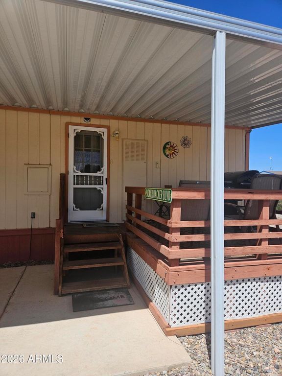 Image 26 of property listing at 585 S Shallow Brook Loop, Sierra Vista, AZ 85635
