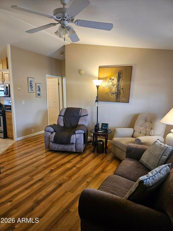 Image 5 of property listing at 585 S Shallow Brook Loop, Sierra Vista, AZ 85635