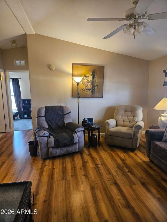 Image 7 of property listing at 585 S Shallow Brook Loop, Sierra Vista, AZ 85635