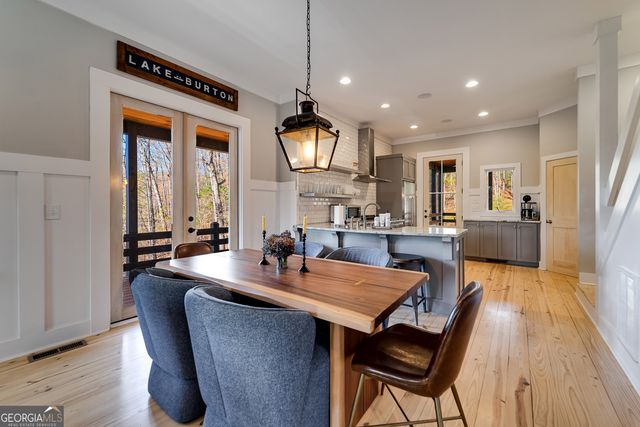 258 Turtle Cove, Clayton, GA 30525