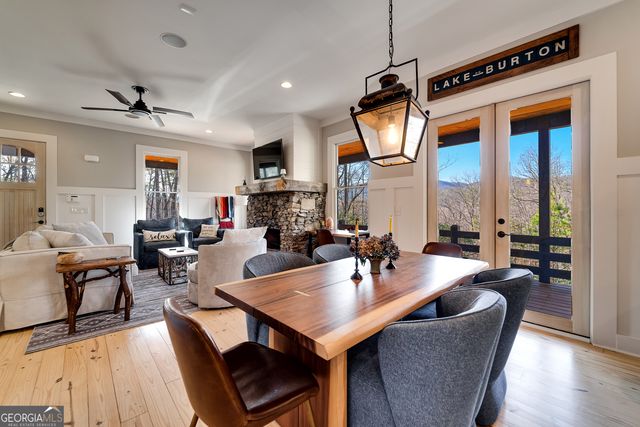 258 Turtle Cove, Clayton, GA 30525