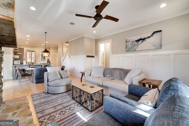 258 Turtle Cove, Clayton, GA 30525