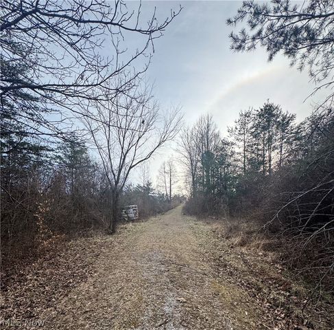 28240 Osborne Road, Coolville, OH 45723