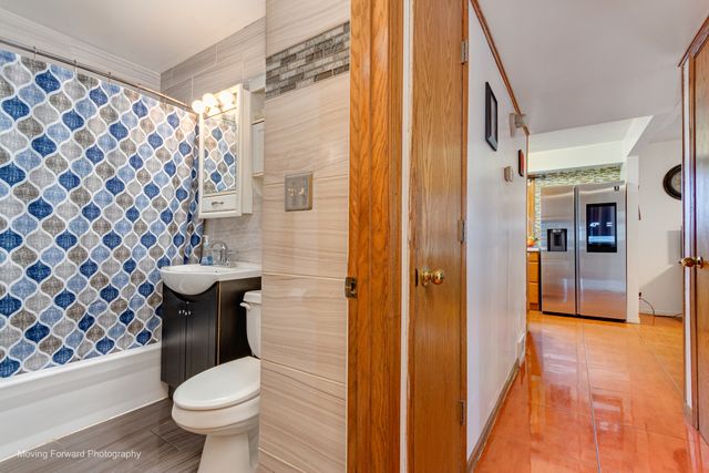 14325 Kilbourne Avenue, Midlothian, IL 60445