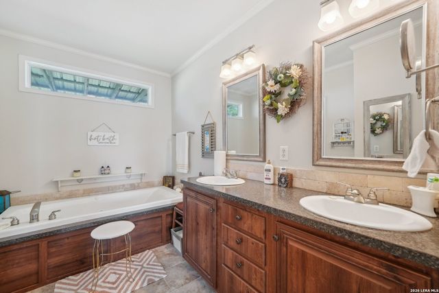 9009 Farm to Market 462 S., Hondo, TX 78861