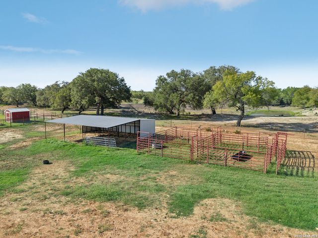 9009 Farm to Market 462 S., Hondo, TX 78861