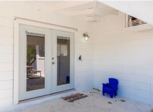 196 E Lake View Trl, Sandia, TX 78383