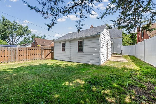 555 N Martha Street, Dearborn, MI 48128
