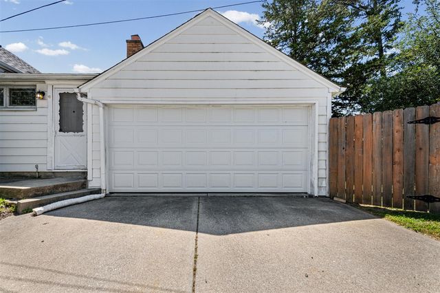 555 N Martha Street, Dearborn, MI 48128