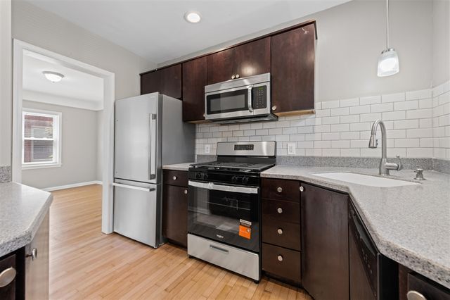 555 N Martha Street, Dearborn, MI 48128