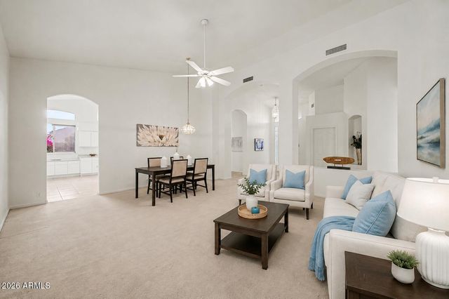 7192 W DREYFUS Drive, Peoria, AZ 85381