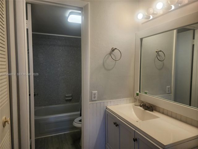 9101 Lime Bay Blvd 305, Tamarac, FL 33321