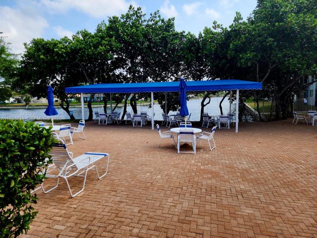 9101 Lime Bay Blvd 305, Tamarac, FL 33321