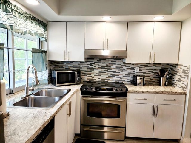 9101 Lime Bay Blvd 305, Tamarac, FL 33321