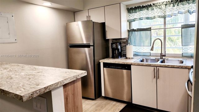 9101 Lime Bay Blvd 305, Tamarac, FL 33321