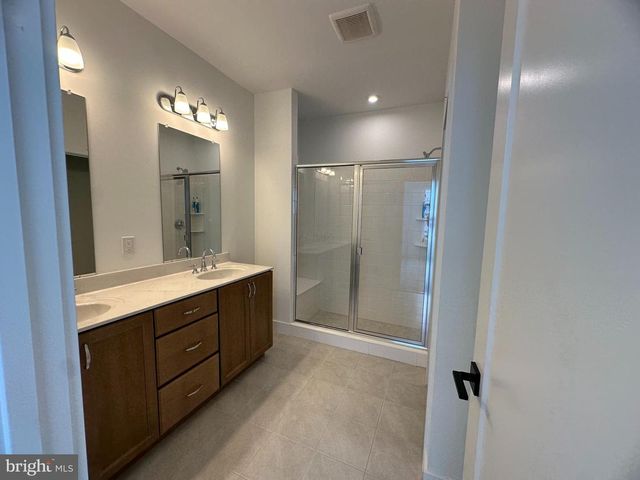 10102 DONATELLO, Princeton, NJ 08550