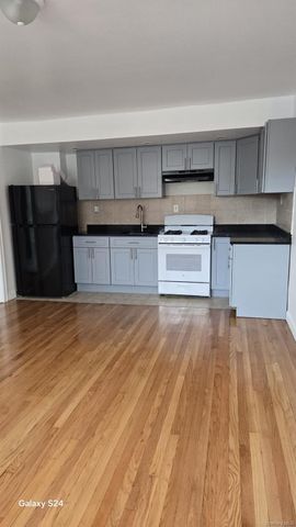 50-22 43rd Street, Woodside, NY 11377