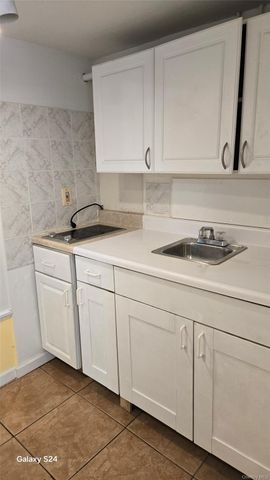 50-22 43rd Street, Woodside, NY 11377