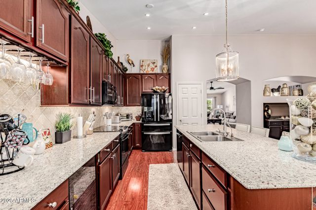 34498 N APPALOOSA Way, San Tan Valley, AZ 85144