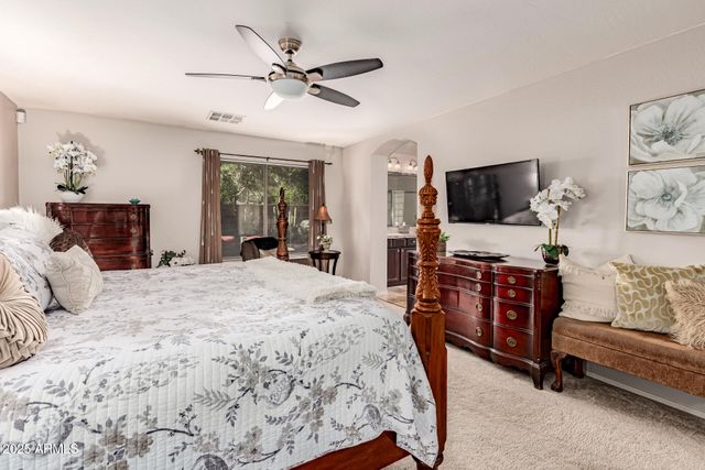 34498 N APPALOOSA Way, San Tan Valley, AZ 85144