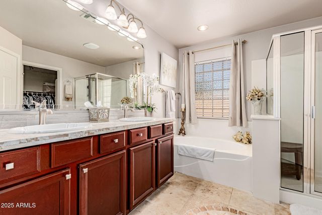 34498 N APPALOOSA Way, San Tan Valley, AZ 85144