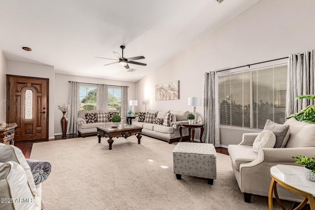 34498 N APPALOOSA Way, San Tan Valley, AZ 85144