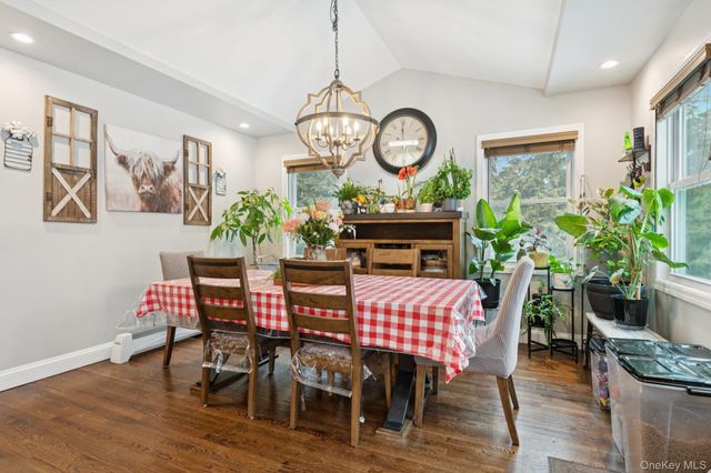 135 5th Avenue, Kings Park, NY 11754