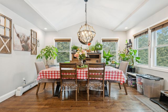 135 5th Avenue, Kings Park, NY 11754