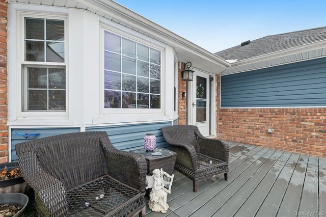 135 5th Avenue, Kings Park, NY 11754