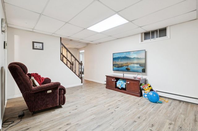 135 5th Avenue, Kings Park, NY 11754