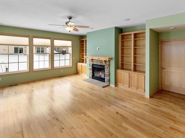 7425 Peony Lane N, Maple Grove, MN 55311