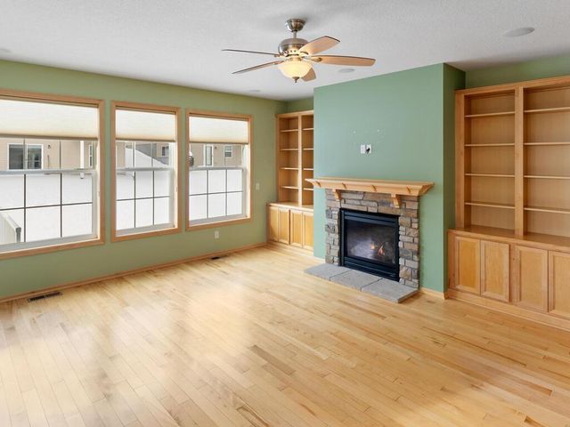 7425 Peony Lane N, Maple Grove, MN 55311