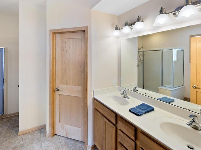 7425 Peony Lane N, Maple Grove, MN 55311