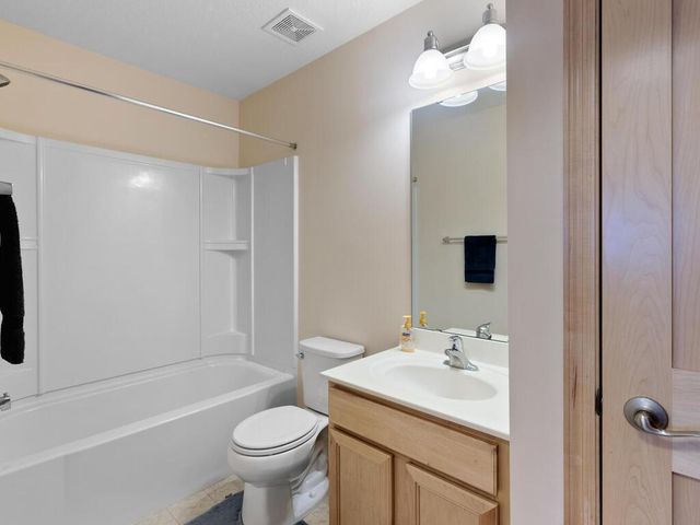 7425 Peony Lane N, Maple Grove, MN 55311