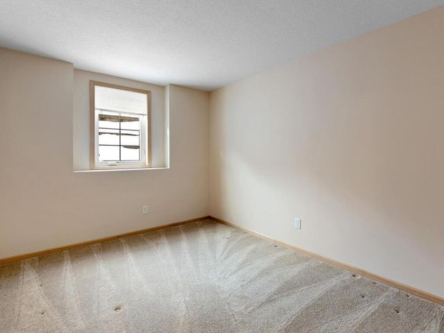 7425 Peony Lane N, Maple Grove, MN 55311