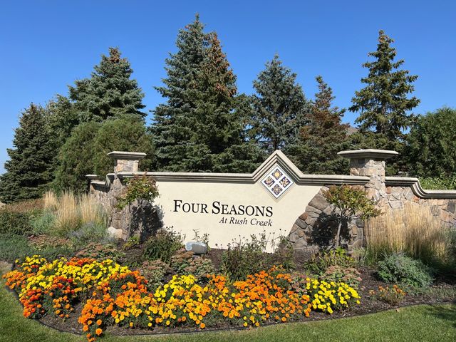 7425 Peony Lane N, Maple Grove, MN 55311