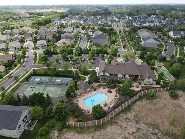 7425 Peony Lane N, Maple Grove, MN 55311