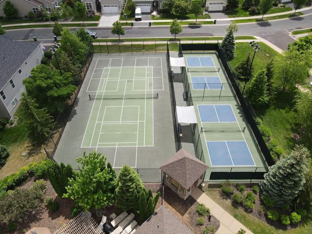 7425 Peony Lane N, Maple Grove, MN 55311