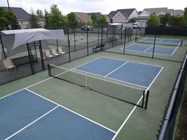 7425 Peony Lane N, Maple Grove, MN 55311